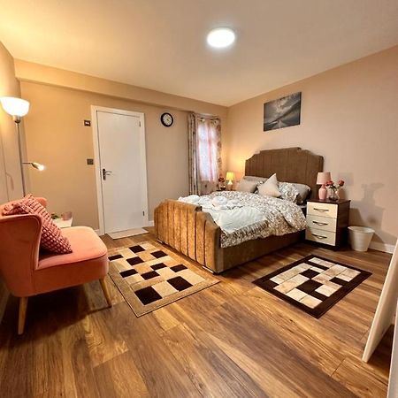Canary Wharf Single Double And En-Suite Rooms Londen Buitenkant foto