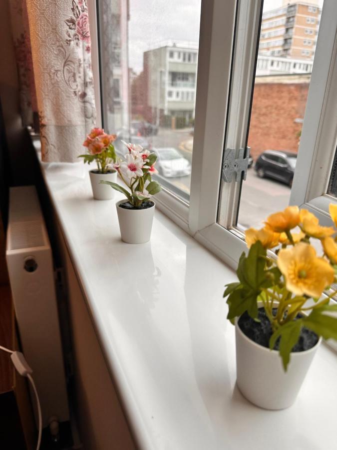 Canary Wharf Single Double And En-Suite Rooms Londen Buitenkant foto