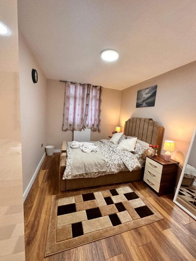 Canary Wharf Single Double And En-Suite Rooms Londen Buitenkant foto