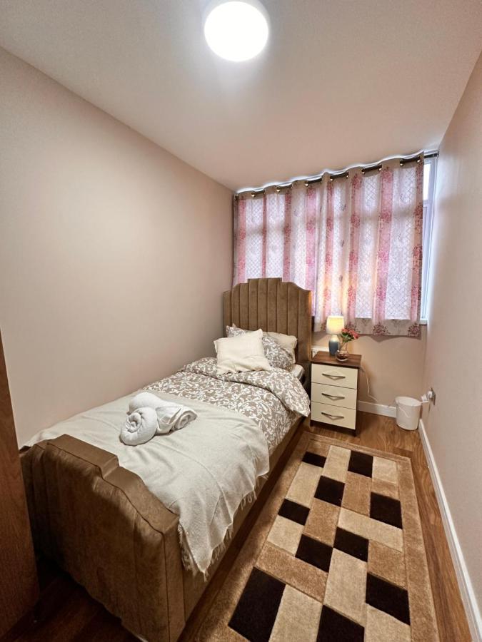Canary Wharf Single Double And En-Suite Rooms Londen Buitenkant foto