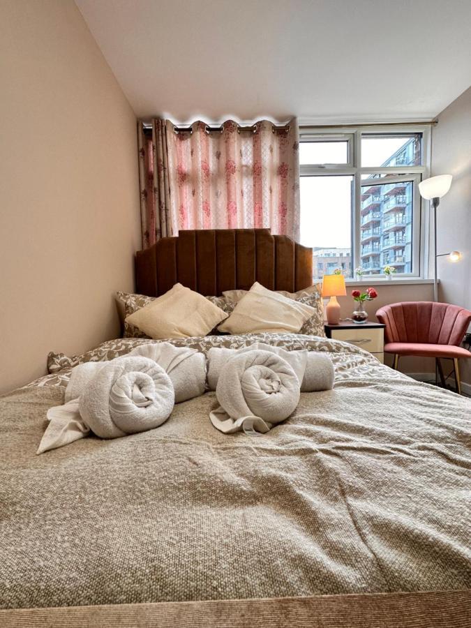 Canary Wharf Single Double And En-Suite Rooms Londen Buitenkant foto
