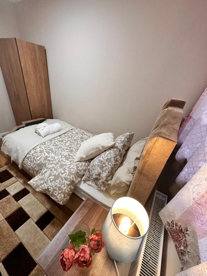 Canary Wharf Single Double And En-Suite Rooms Londen Buitenkant foto