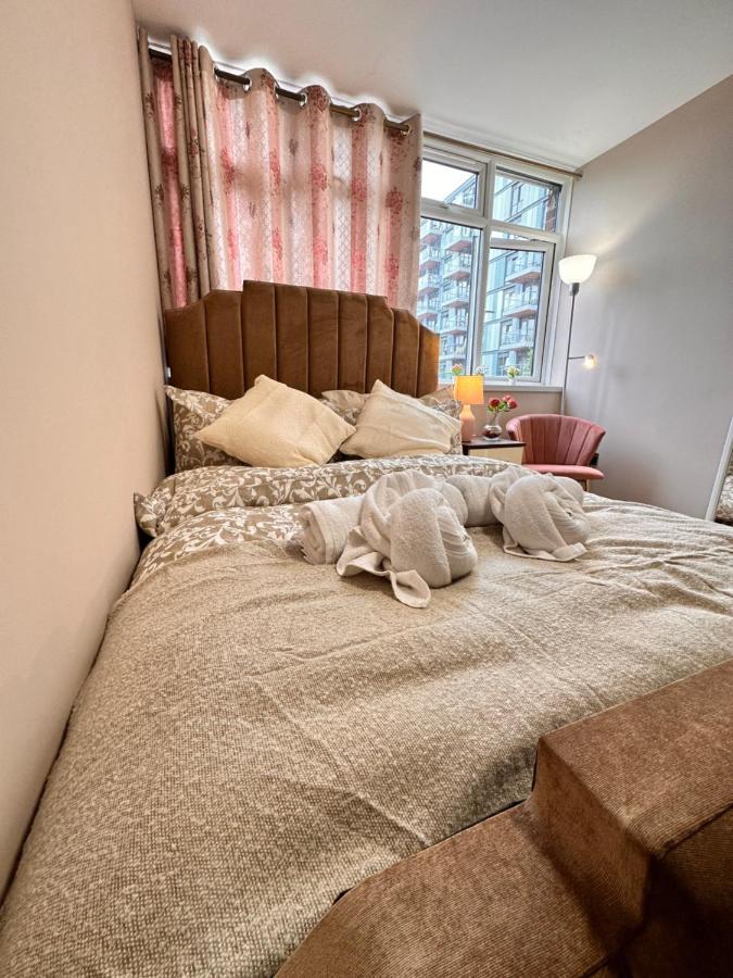 Canary Wharf Single Double And En-Suite Rooms Londen Buitenkant foto