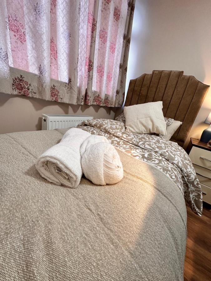 Canary Wharf Single Double And En-Suite Rooms Londen Buitenkant foto