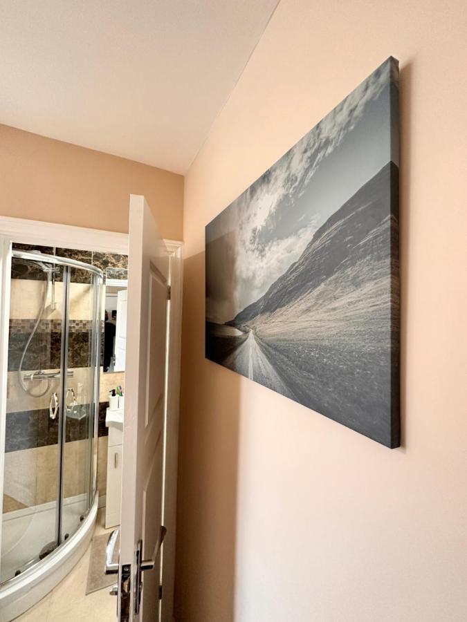 Canary Wharf Single Double And En-Suite Rooms Londen Buitenkant foto
