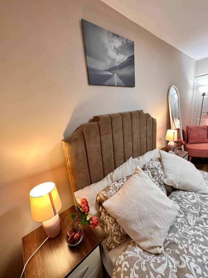 Canary Wharf Single Double And En-Suite Rooms Londen Buitenkant foto