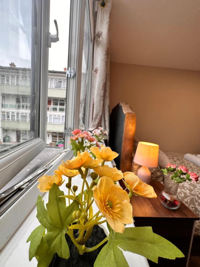 Canary Wharf Single Double And En-Suite Rooms Londen Buitenkant foto